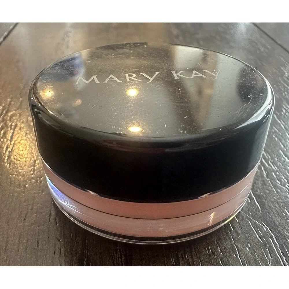 MARY KAY CREAM EYE COLOR PALE BLUSH ROSE